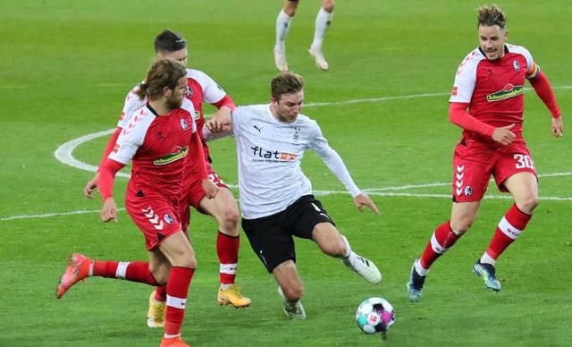 爱游戏全站关于赛后CBA季后赛焦点战；门兴格拉德巴赫再遭质疑；气氛紧张；纪律约束更严格的信息